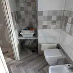 Rent 2 bedroom apartment of 50 m² in Napoli