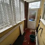 Rent 3 bedroom flat in Yorkshire And The Humber