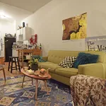 Rent 3 bedroom apartment in Williamsburg