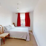 Rent 2 bedroom flat in Brighton