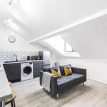 Rent 2 bedroom house in Leeds