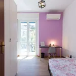 Rent a room of 80 m² in milan