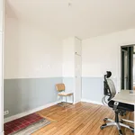 Rent 3 bedroom apartment of 107 m² in Paris