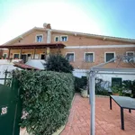 Rent 4 bedroom house of 129 m² in Roma