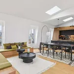 Rent 3 bedroom apartment of 140 m² in Paris