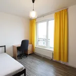 Pronajměte si 3 ložnic/e byt o rozloze 83 m² v Prague