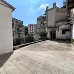 Affitto 2 camera appartamento di 119 m² in Napoli