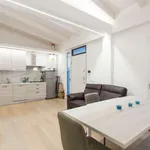 Rent 1 bedroom apartment of 55 m² in milan