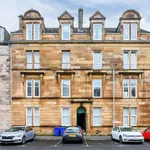 Rent 2 bedroom flat in Greenock