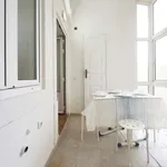 Rent a room in lisbon