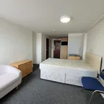 Studio Apartment at Floor 1, 17 Mealcheapen Street, United Kingdom