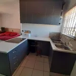 Rent 3 bedroom house of 619 m² in Soweto