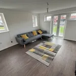 Rent 3 bedroom flat in West Midlands