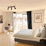 Miete 3 Schlafzimmer wohnung von 90 m² in Frankfurt