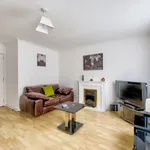 Rent 2 bedroom apartment of 100 m² in Edinburgh