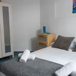 Alquilo 1 dormitorio apartamento de 377 m² en Málaga