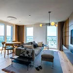 Rent 2 bedroom apartment of 1033 m² in Vienna