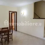 Rent 5 bedroom house of 200 m² in Fara in Sabina