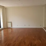 Rent 3 bedroom apartment of 142 m² in Porto