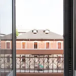 Rent 4 bedroom apartment of 40 m² in Milan