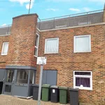 Rent 4 bedroom flat in Winchester