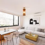 Rent 2 bedroom apartment in St Kilda