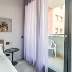 Rent 4 bedroom apartment of 58 m² in Milan