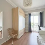 Rent a room in lisbon