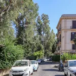 Rent 3 bedroom apartment of 65 m² in Napoli