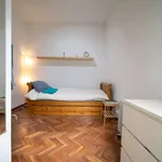 Rent a room of 70 m² in madrid