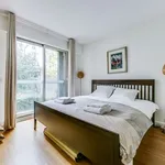 Appartement de 56 m² avec 3 chambre(s) en location à Paris