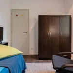 Rent 3 bedroom apartment in Lisbon