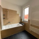 Rent 3 bedroom apartment in Coburg