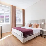 Rent 1 bedroom apartment in Porto