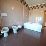 Rent 5 bedroom apartment of 180 m² in Comacchio