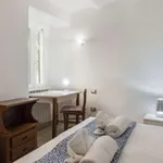 Rent 2 bedroom apartment of 70 m² in florence