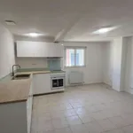 Rent 3 bedroom apartment of 50 m² in Rougiers