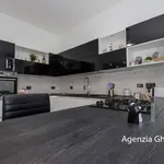 Rent 3 bedroom apartment of 110 m² in Genoa