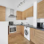 Rent 2 bedroom flat in London