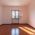 Affitto 5 camera casa di 220 m² in Lonato del Garda