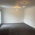 Rent 2 bedroom flat in Aberdeen