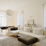 Rent 6 bedroom apartment of 260 m² in Roma