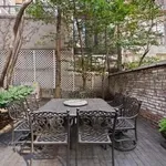 Rent 2 bedroom house in Manhattan