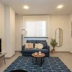 Rent 1 bedroom apartment of 39 m² in valencia