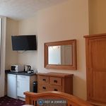 Rent a room in West Midlands