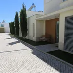 Rent 3 bedroom house in Setúbal