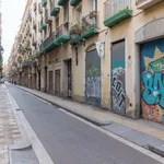 Rent 2 bedroom apartment of 55 m² in Barcelona