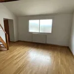 Rent 3 bedroom apartment of 105 m² in Décines-Charpieu