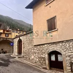 Villa indipendente PLURILOCALE in affitto a	Leonessa (Ri)