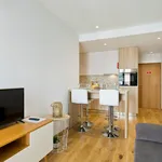 Rent 2 bedroom apartment in Porto